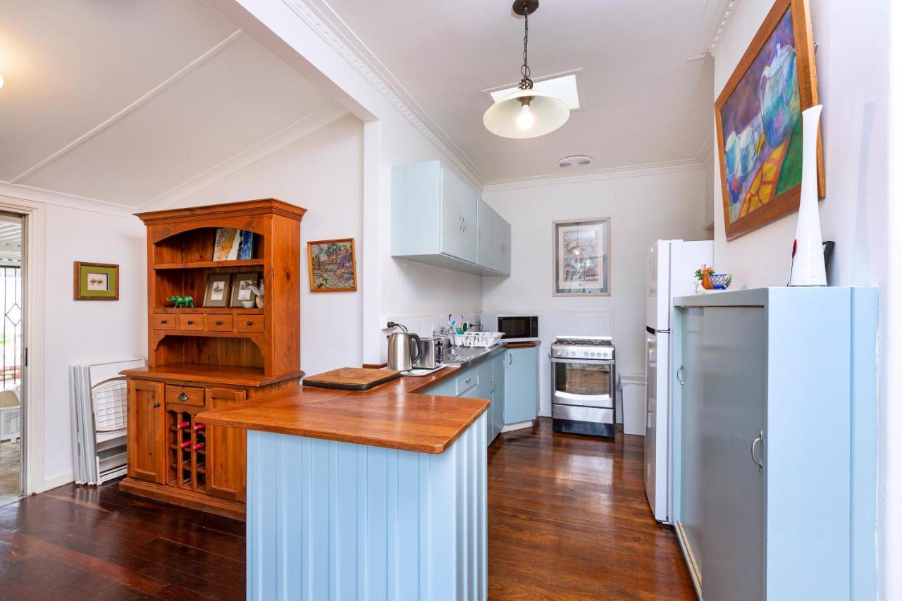 Camellia Cottage - Pet Friendly - Kwinana Medina Exterior photo