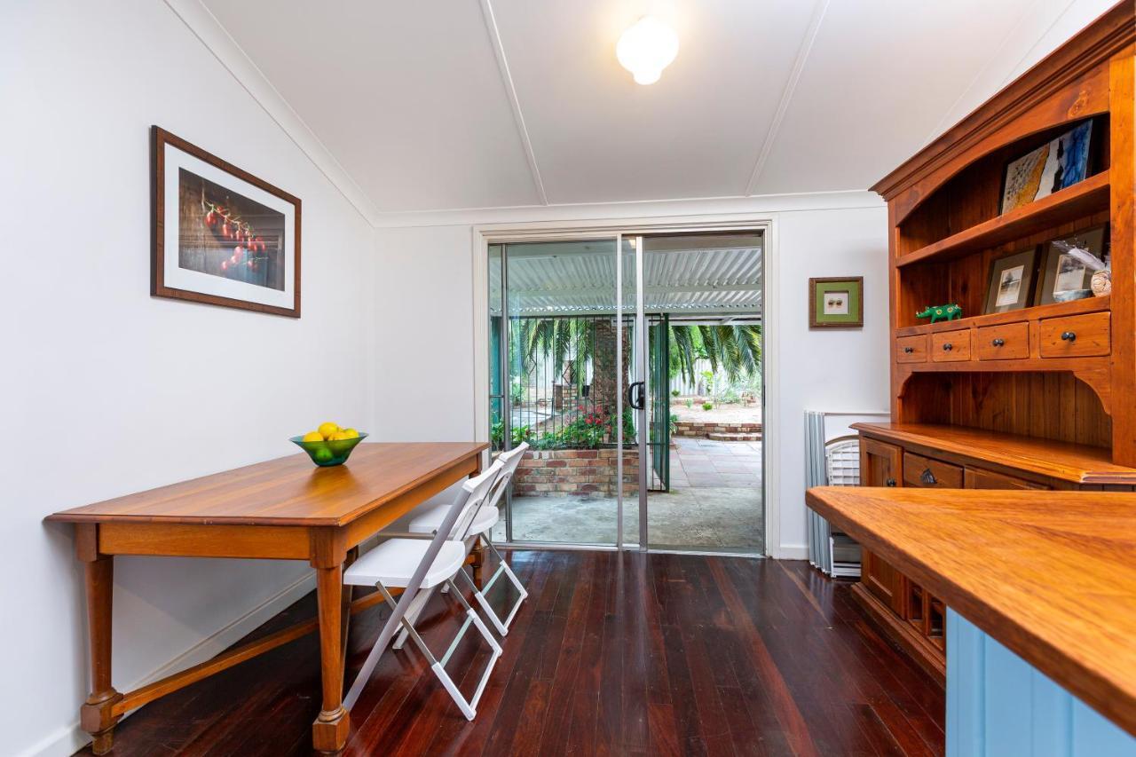 Camellia Cottage - Pet Friendly - Kwinana Medina Exterior photo